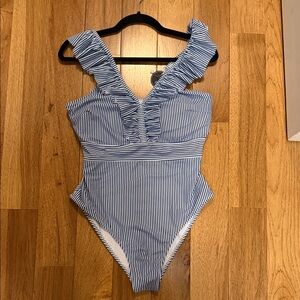 One piece adorable ruffle bathing suit XL NWT NAVY WHITE